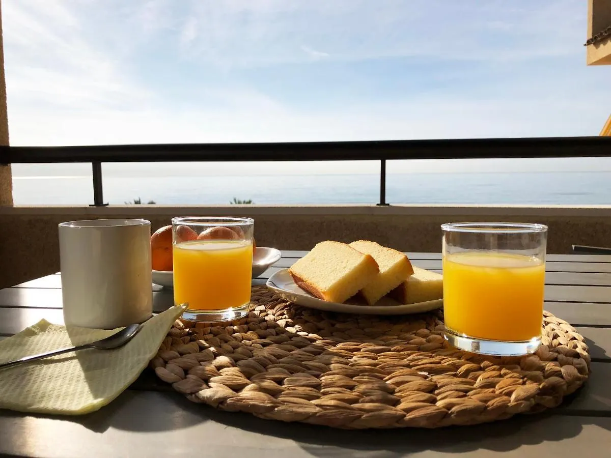 Lovely Seaside Apartment In Front Of Calafell Beach And Cunit Beach Segur de Calafell Spanje